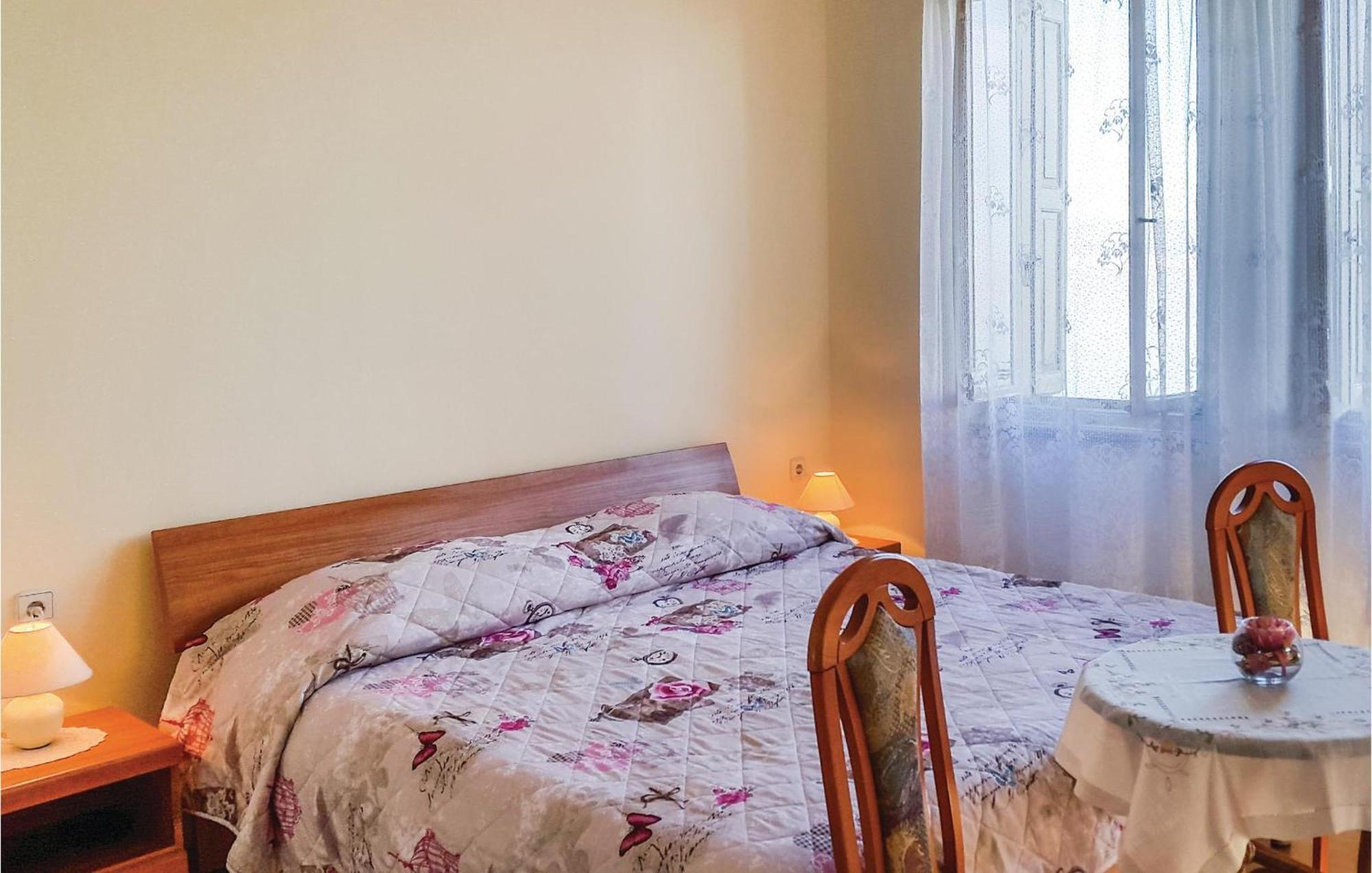 Stunning Apartment In Lovran With Kitchen Ngoại thất bức ảnh
